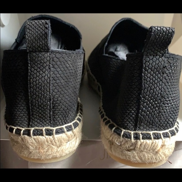 Like new, only worn once Vince black snakeskin leather espadrilles size 5 - Picture 4 of 6